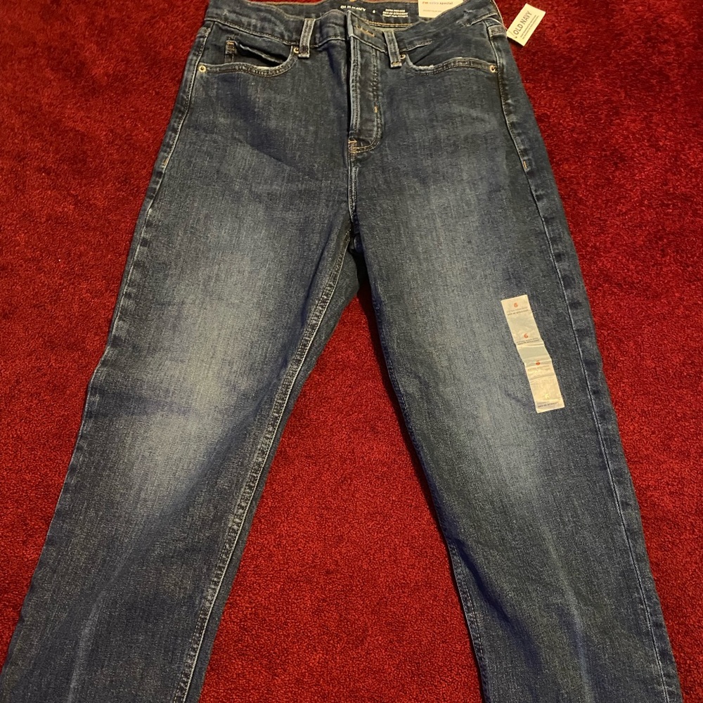 Old Navy, Extra High-Waisted Button-Fly Straight Jeans for Women - size - 6 NWT